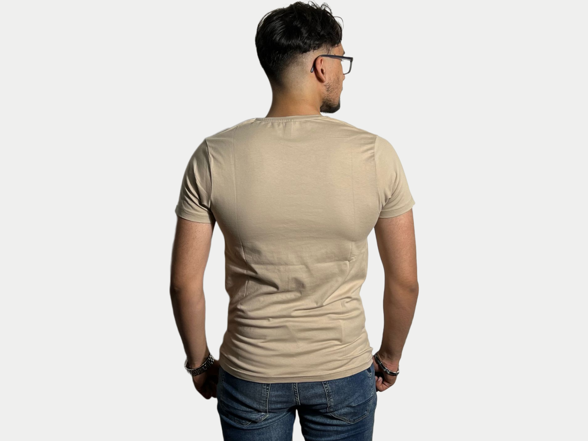 Azimi Fashion Icon T-shirt Beige