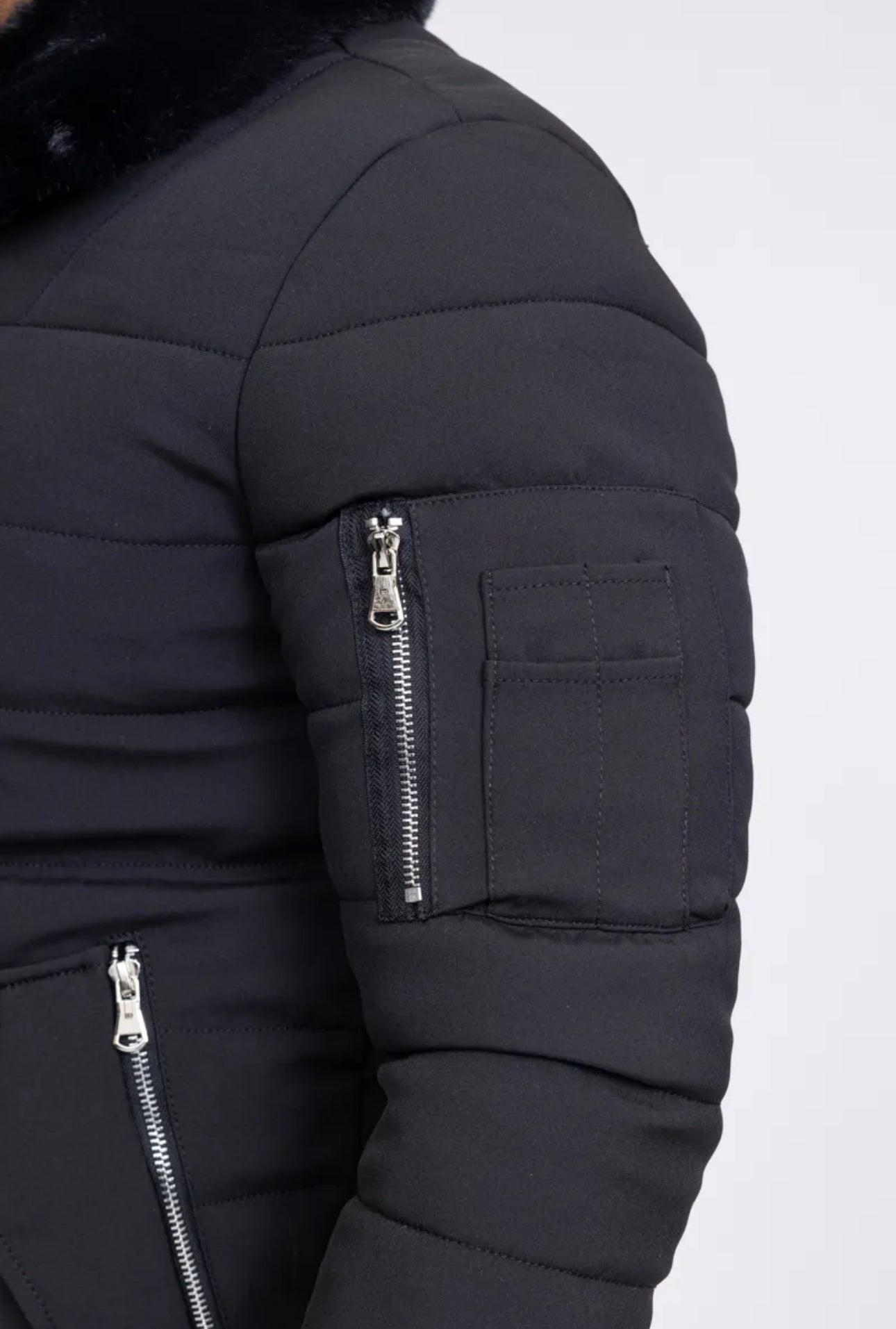 Nova Pilot Black Winter Coat – Luxe Warmte & Tijdloze Stijl, Nu voor Slechts €99,99 (Normaal €149,99) + Gratis Verzending!