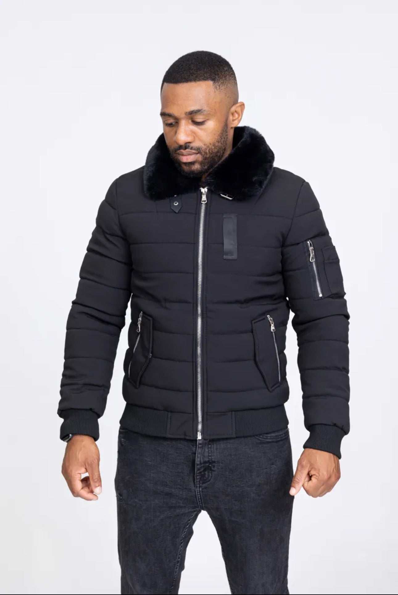 Nova Pilot Black Winter Coat – Luxe Warmte & Tijdloze Stijl, Nu voor Slechts €99,99 (Normaal €149,99) + Gratis Verzending!